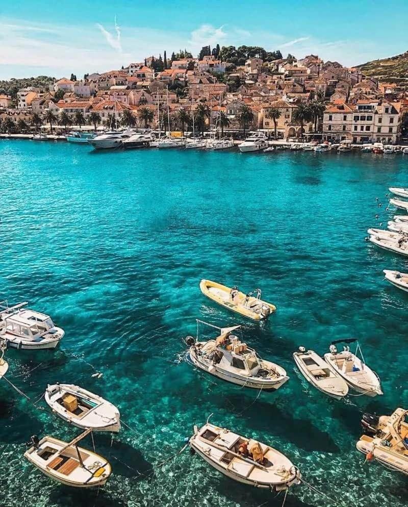 Luci Leilighet Hvar Town